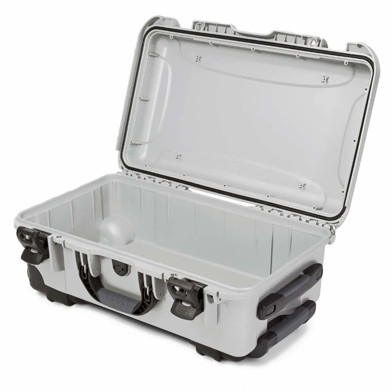 Nanuk-935-Silver-Open_928b02c9-d489-46fc-8d5f-6e952b5f910c_1800x1800 nanuk 935
